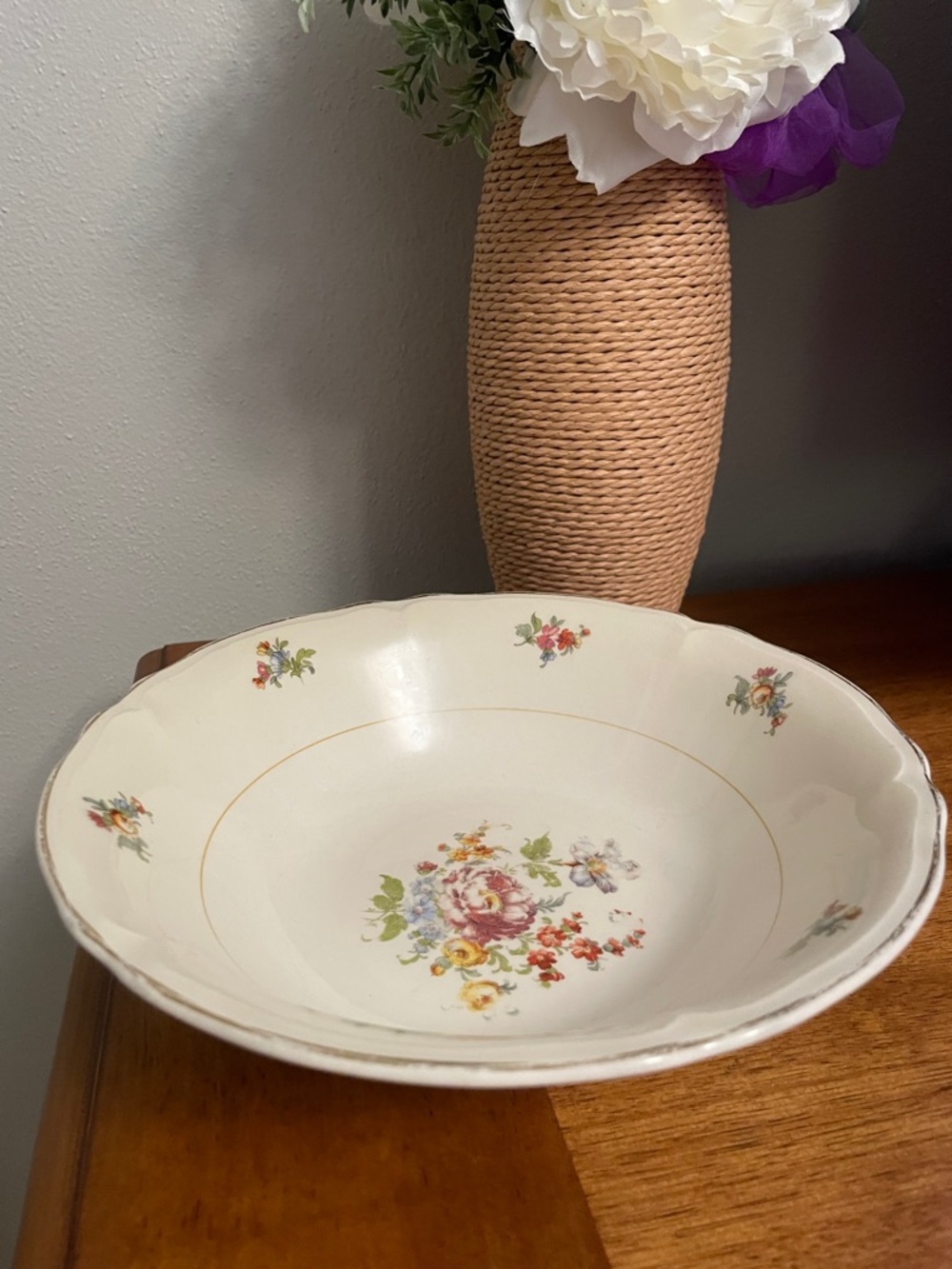 Vintage MCM KNOWLES Floral Bouquet Serving Bowl with Gold Trim